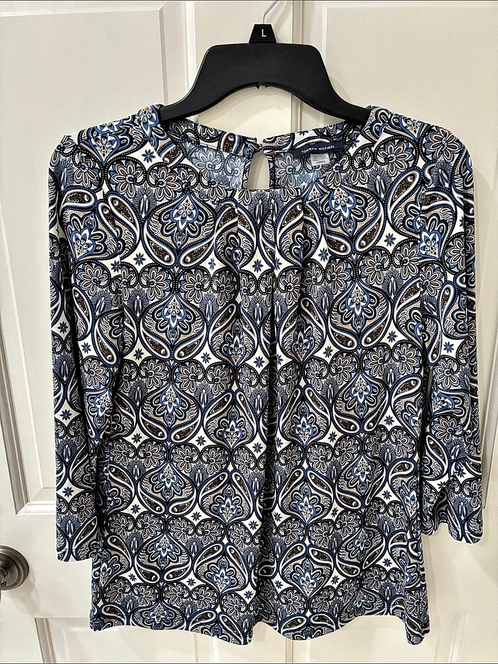 Tommy Hilfiger Paisley Blouse in Blue & White Size Medium Like New